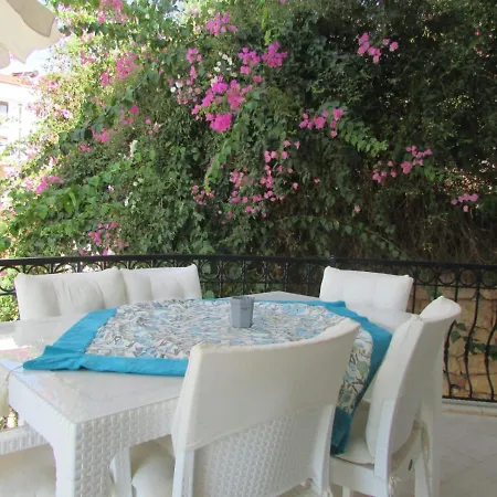 Manolyam Havuzlu 2+1 Apartman *