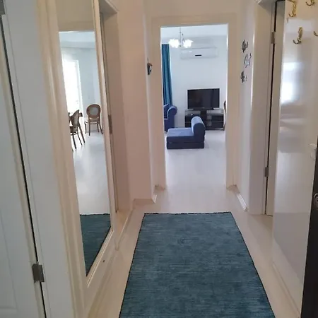 Manolyam Havuzlu 2+1 Apartman *