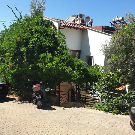 Manolyam Havuzlu 2+1 Kaş