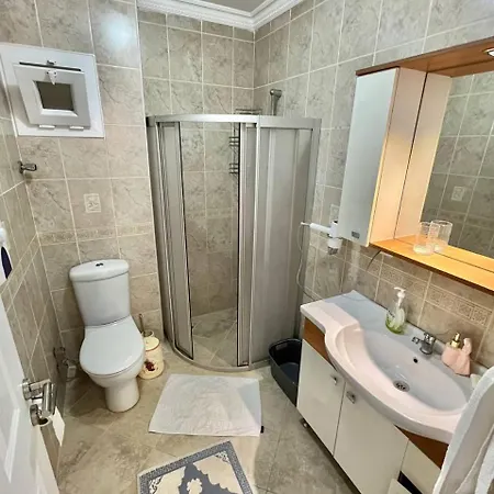 Manolyam Havuzlu 2+1 Apartman *