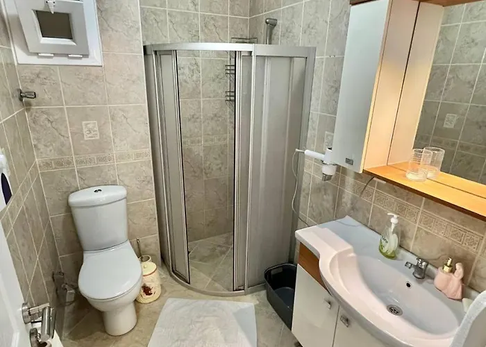 Manolyam Havuzlu 2+1 Апартаменти *