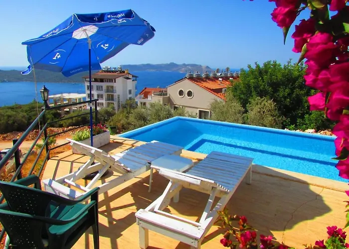 Apartment Manolyam Havuzlu 2+1