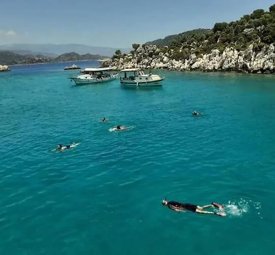 Apartment Manolyam Havuzlu 2+1 Kas