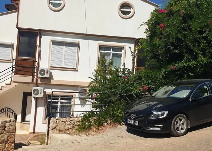 Manolyam Havuzlu 2+1 *