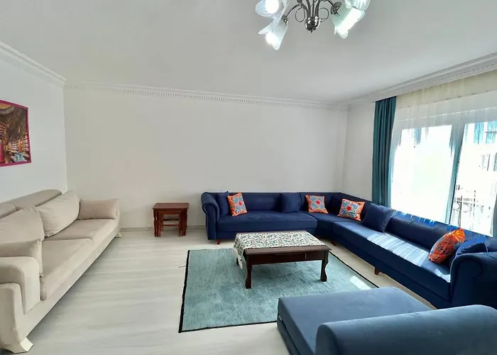 Manolyam Havuzlu 2+1 Apartment